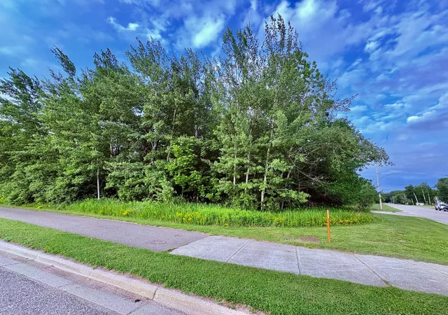 Photo 2 of Land for sale at Tbd Gladys St Ne, Warroad, MN 56763 | MLS# 7022971 | Listing updated on 2026-07-12