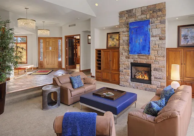 Photo 4 of Single family home for sale at 14250 Tr Ridge Rd, Wayzata, MN 55391 | MLS# 7023085 | Listing updated on 2026-08-09