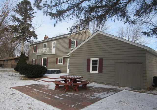 16th image of 405 Clary St W, Worthington, MN 56187 | MLS# 7023163