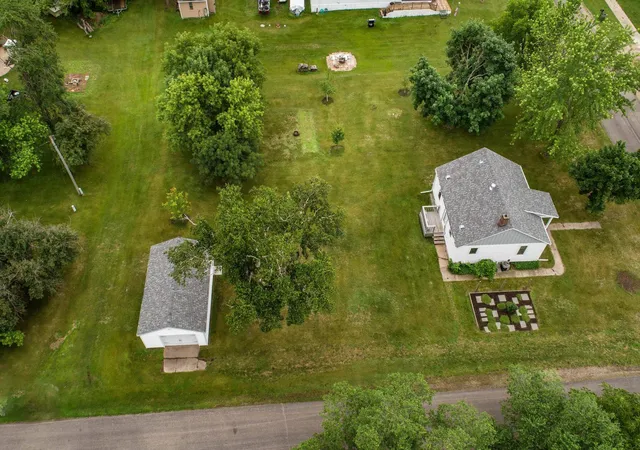 Homes for sale in Ottertail, MN | 202 Lake Ave S, Ottertail, MN 56571 | MLS# 7023447