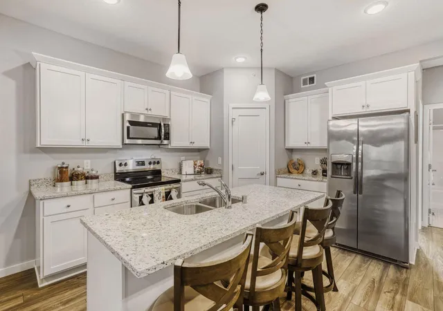 2nd image of 9105 Lexington Ave N #B, Circle Pines, MN 55014 | MLS# 7023461