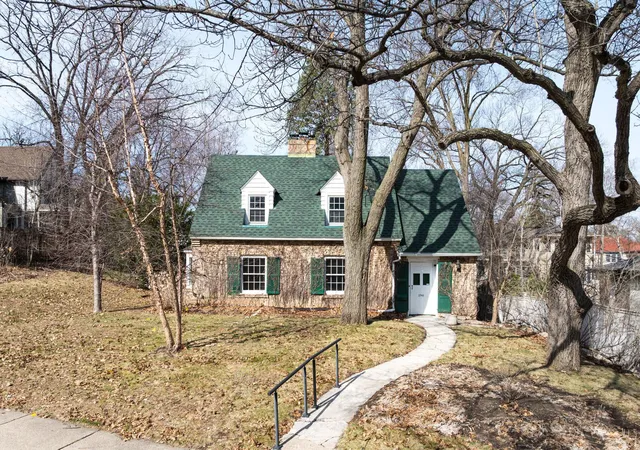 2nd image of 2740 Thomas Avenue S, Minneapolis, MN 55416 | MLS# 7023563