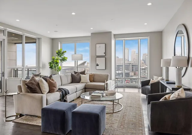 Condo for sale at 1111 W River Pkwy #21B, Minneapolis, MN 55415 | MLS# 7023800