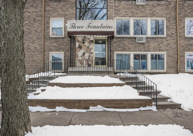 Homes for sale in Minneapolis, MN | 3522 Harriet Ave #106, Minneapolis, MN 55408 | MLS# 7023923