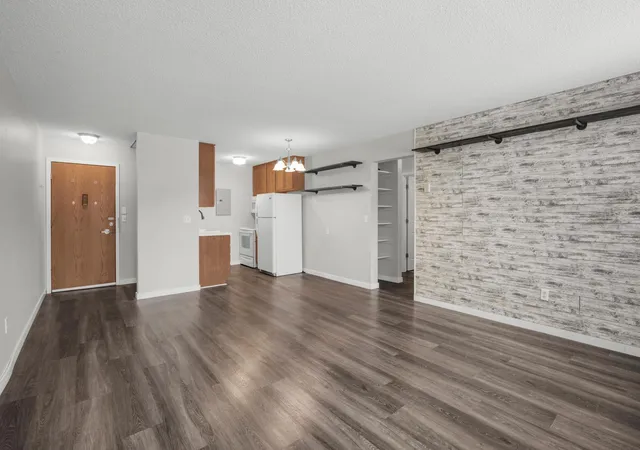 Homes for sale in Minneapolis, MN | 3522 Harriet Ave #106, Minneapolis, MN 55408 | MLS# 7023923