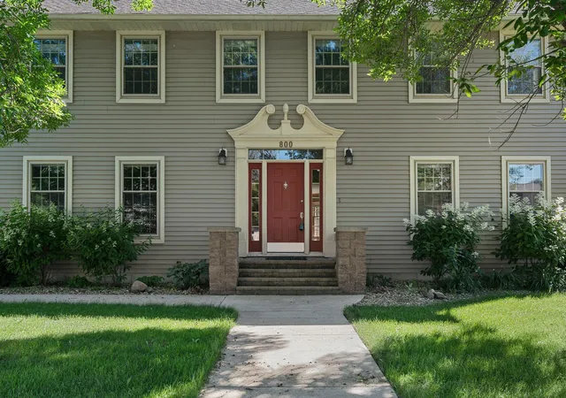 1st image of 800 27th St Sw, Austin, MN 55912 | MLS# 7024013