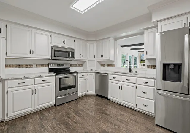 Photo 3 of Sale Pending at 853 Minnesota St S, Shakopee, MN 55379 | MLS# 7024292 | Listing updated on 2026-09-30