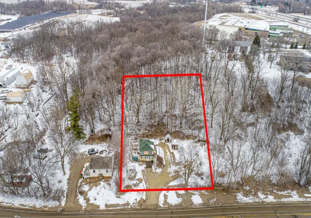 Photo 4 of Single family home for sale at 19823 Roberds Lake Blvd, Faribault, MN 55021 | MLS# 7024457 | Listing updated on 2026-08-27