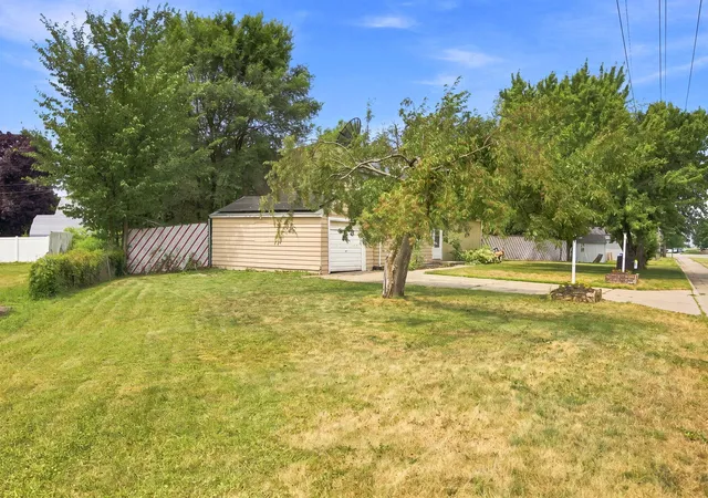 Photo 33 of Sale Pending at 815 Hastings Ave, Saint Paul Park, MN 55071 | MLS# 7024645 | Listing updated on 2026-08-26