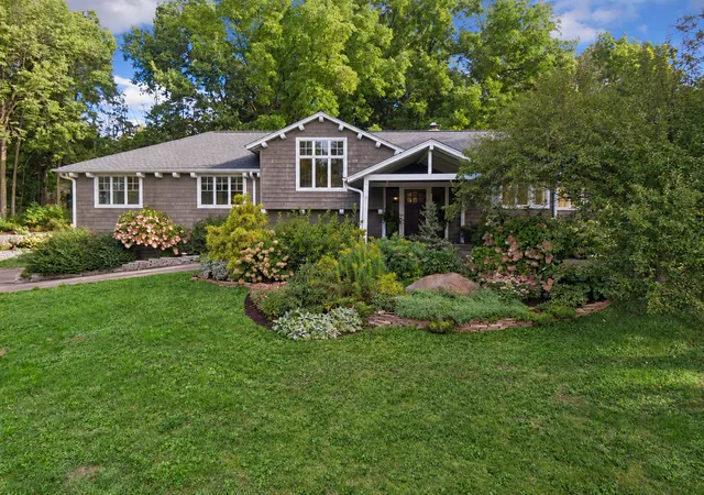 Photo 1 of Single family home for sale at 800 N Brown Rd, Long Lake, MN 55356 | MLS# 7024951 | Listing updated on 2026-10-29