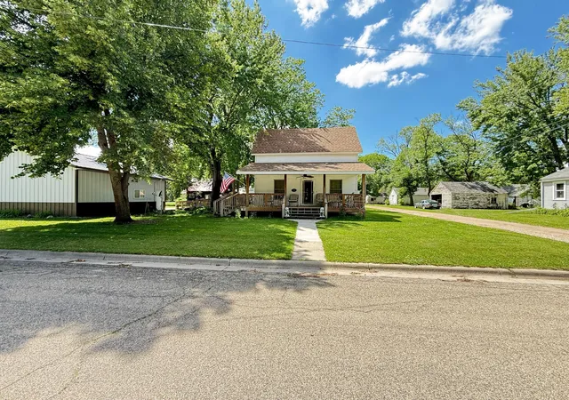Homes for sale in Appleton, MN | 135 N Petrick St, Appleton, MN 56208 | MLS# 7025112