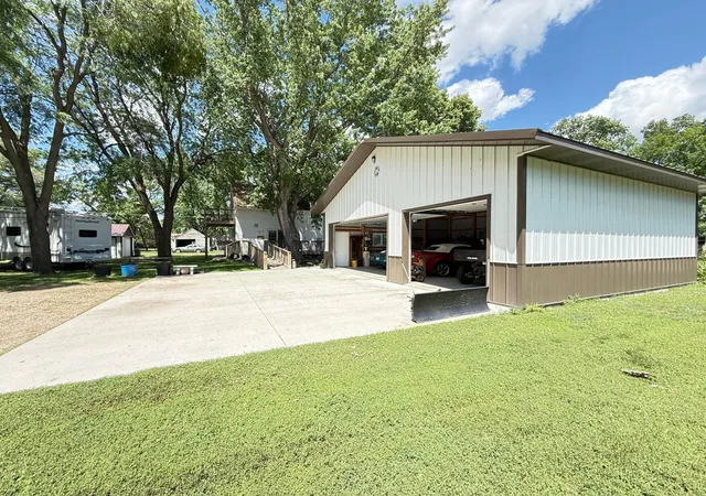 Homes for sale in Appleton, MN | 135 N Petrick St, Appleton, MN 56208 | MLS# 7025112
