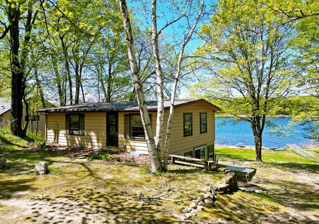Photo 3 of Sale Pending at 15144 64th Street NW, Annandale, MN 55302 | MLS# 7025383 | Listing updated on 2026-08-27