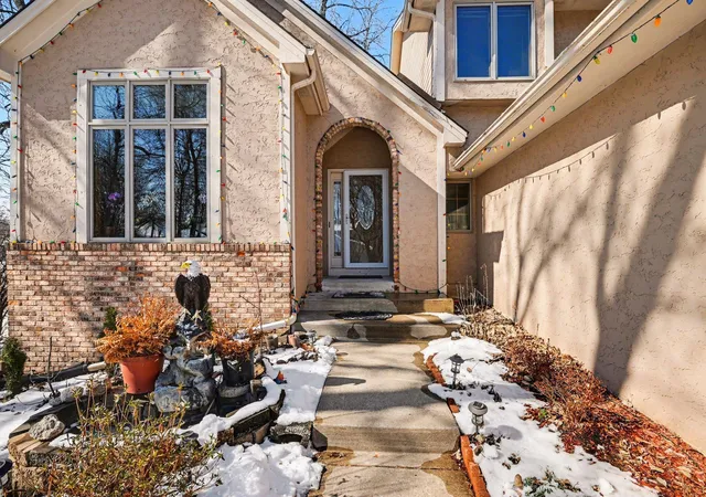 2nd image of 7087 Wellington Ln N, Maple Grove, MN 55369 | MLS# 7025611
