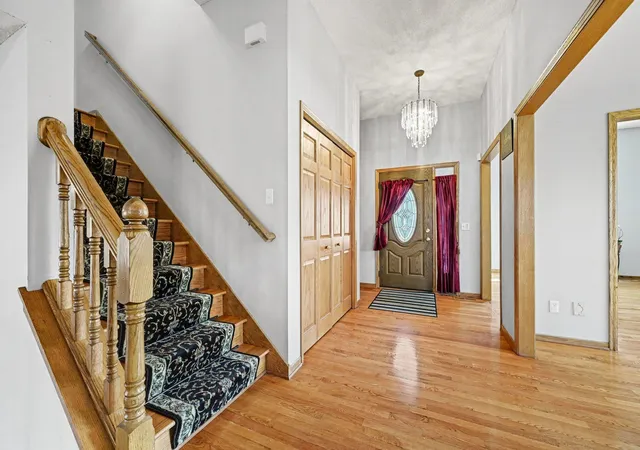 3rd image of 7087 Wellington Ln N, Maple Grove, MN 55369 | MLS# 7025611