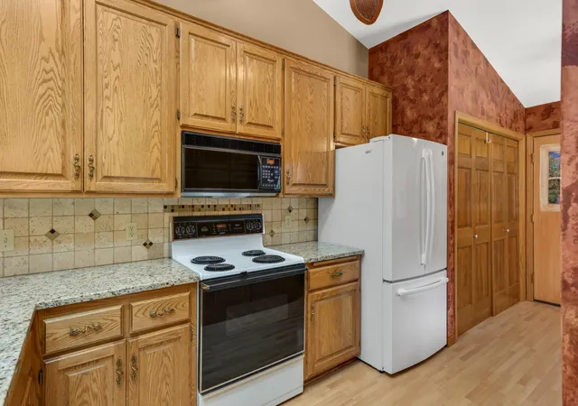 Photo 3 of Single family home for sale at 14589 Embassy Ave, Saint Paul, MN 55124 | MLS# 7025676 | Listing updated on 2026-09-24