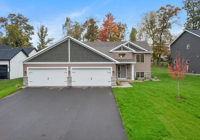 image of 3250 Nottingham Rd S, Saint Cloud, MN 56301 | MLS# 7025711