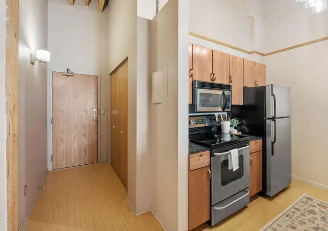 Photo 3 of Condo for sale at 400 N 1st Street #614, Minneapolis, MN 55401 | MLS# 7026053 | Listing updated on 2026-10-22