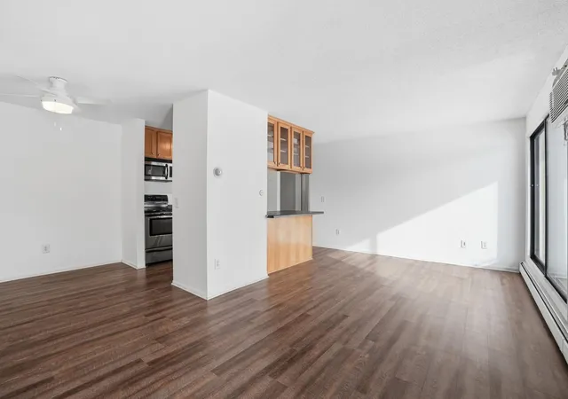 4th image of 4130 Rahn Rd #206, Saint Paul, MN 55122 | MLS# 7026691