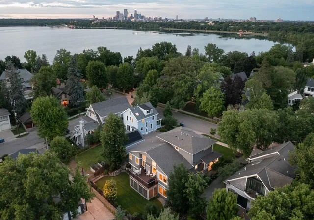 1st image of 3812 Thomas Ave S, Minneapolis, MN 55410 | MLS# 7026798