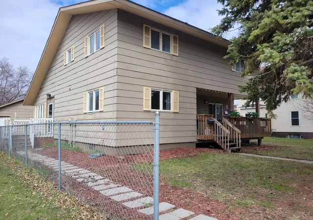 Photo 2 of Sale Pending at 405 Riverside Ave S, Thief River Falls, MN 56701 | MLS# 7027208 | Listing updated on 2026-08-13