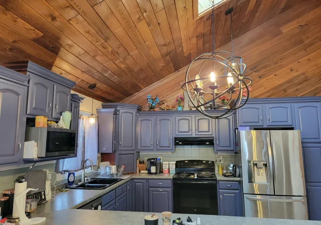 Photo 2 of Sale Pending at 405 Riverside Ave S, Thief River Falls, MN 56701 | MLS# 7027208 | Listing updated on 2026-08-13