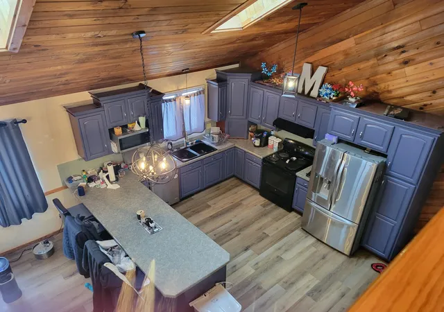 Photo 3 of Sale Pending at 405 Riverside Ave S, Thief River Falls, MN 56701 | MLS# 7027208 | Listing updated on 2026-08-13