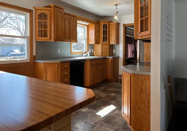 Photo 4 of Single family home for sale at 316 Buckwheat Ave, Windom, MN 56101 | MLS# 7027573 | Listing updated on 2026-08-31