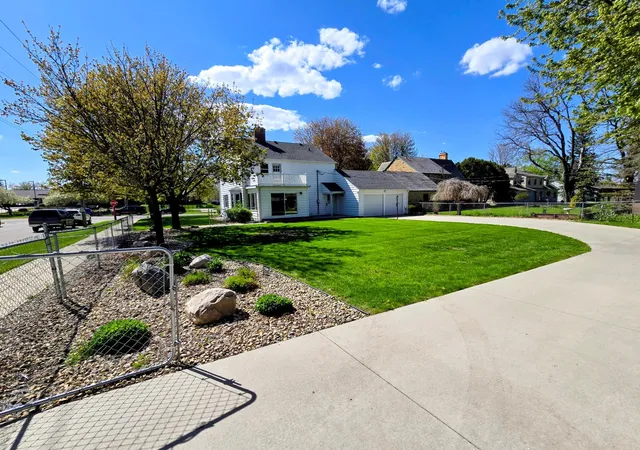53rd image of 831 4th Ave Sw, Pipestone, MN 56164 | MLS# 7027672