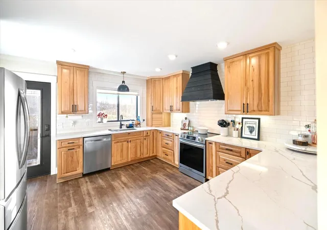 4th image of 36318 Lakeland Rd, Sturgeon Lake, MN 55783 | MLS# 7027681