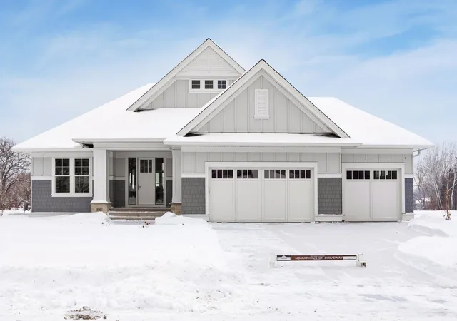 1st image of 556 Harbor Ct, Saint Paul, MN 55126 | MLS# 7028036