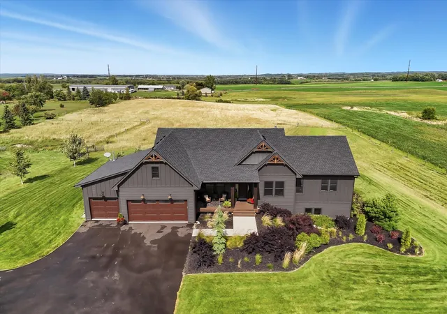 Photo 2 of Single family home for sale at 7604 E 250th Street, Elko New Market, MN 55020 | MLS# 7028042 | Listing updated on 2026-07-11