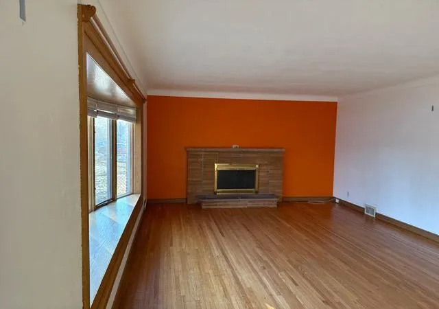 3rd image of 1821 Nebraska Ave E, Saint Paul, MN 55119 | MLS# 7028225