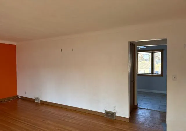 5th image of 1821 Nebraska Ave E, Saint Paul, MN 55119 | MLS# 7028225