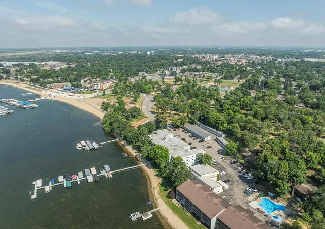 2nd image of 315 Park Lake Blvd, Detroit Lakes, MN 56501