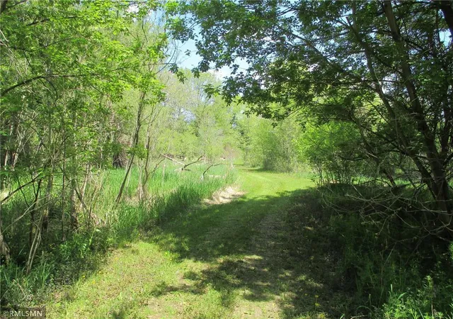 Photo 4 of Land for sale at 19516 Hampshire Ct, Prior Lake, MN 55372 | MLS# 7028305 | Listing updated on 2026-05-07