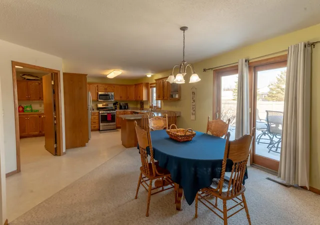 Photo 4 of Single family home for sale at 1002 9th Avenue SE, Barnesville, MN 56514 | MLS# 7028337 | Listing updated on 2026-09-01