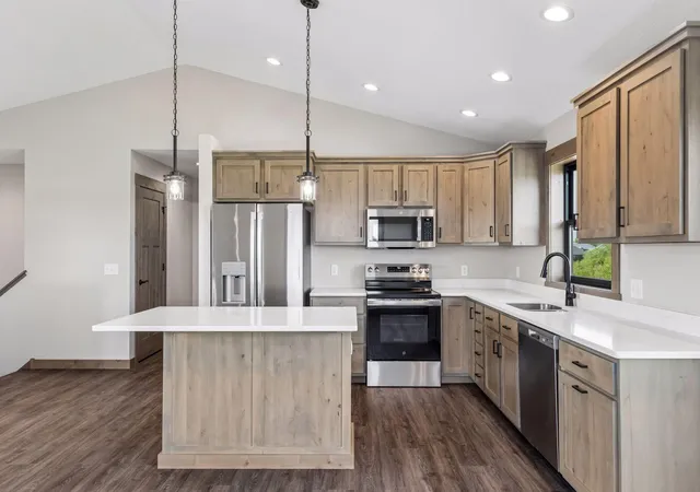 2nd image of 453 Coyote Wy, New Richmond, WI 54017 | MLS# 7028468