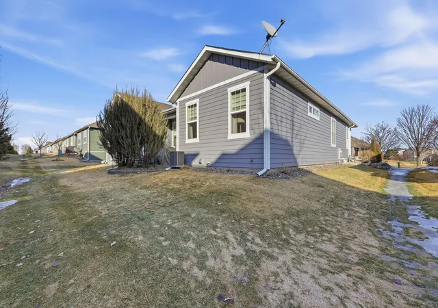 Photo 3 of Townhouse for sale at 5023 Sundial Ln, Saint Paul, MN 55129 | MLS# 7028504 | Listing updated on 2026-08-24