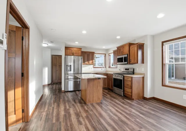 3rd image of 465 Meadowview Ct, Paynesville, MN 56362 | MLS# 7029004