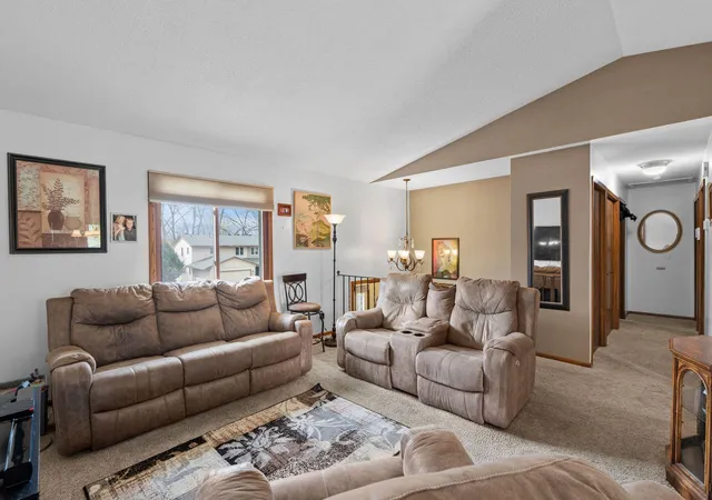 5th image of 4100 Jordan Ave N, New Hope, MN 55427 | MLS# 7029032