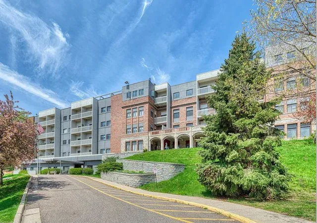Homes for sale in Saint Paul, MN | 311 Pleasant Ave #404, Saint Paul, MN 55102 | MLS# 7029360