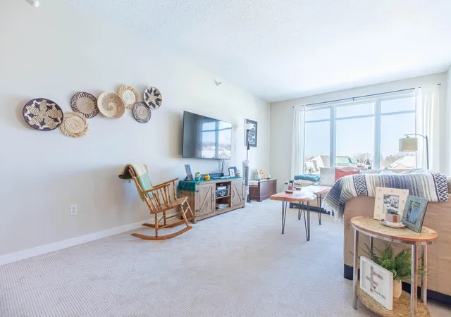 Homes for sale in Columbia Heights, MN | 1070 Grandview Ct Ne #304, Columbia Heights, MN 55421 | MLS# 7029423