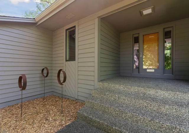 Photo 2 of Sale Pending at 4309 Tonkawood Rd, Minnetonka, MN 55345 | MLS# 7029883 | Listing updated on 2026-08-24