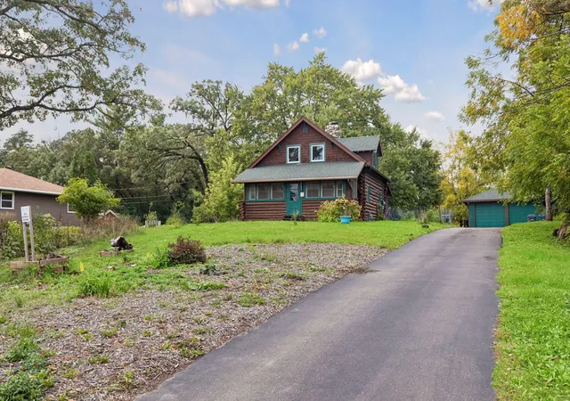 Photo 2 of Single family home for sale at 2233 15th Avenue E, Saint Paul, MN 55109 | MLS# 7030183 | Listing updated on 2026-10-22