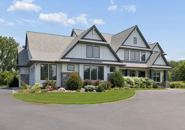 Photo 3 of Mansion for sale at 3175 Tuckborough Trl, Long Lake, MN 55356 | MLS# 7030387 | Listing updated on 2026-09-04