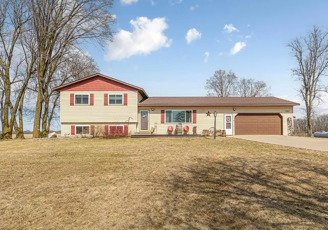 Photo 3 of Single family home for sale at 10525 210th Street W, Morristown, MN 55052 | MLS# 7030579 | Listing updated on 2026-07-27