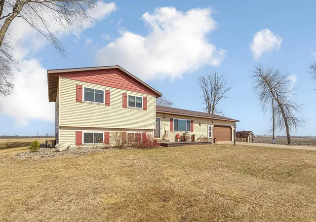 Photo 3 of Single family home for sale at 10525 210th Street W, Morristown, MN 55052 | MLS# 7030579 | Listing updated on 2026-07-27