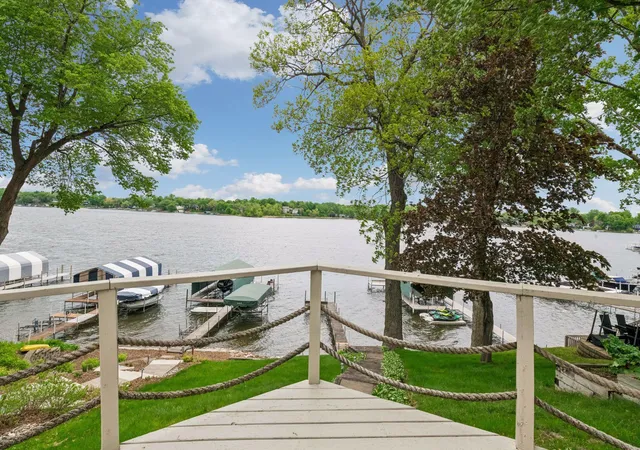 Photo 3 of Single family home for sale at 4936 Edgewater Dr, Mound, MN 55364 | MLS# 7030948 | Listing updated on 2026-09-30