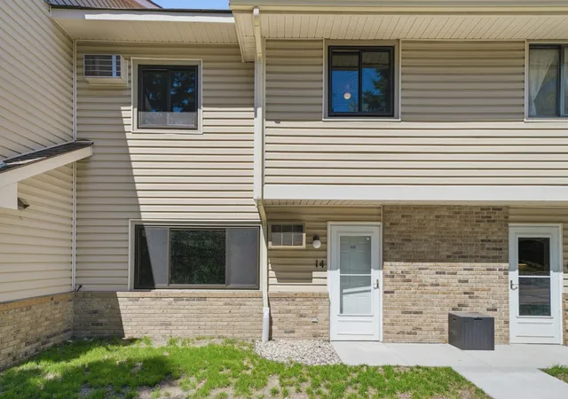 1st image of 14 E 13th St, Waconia, MN 55387 | MLS# 7031058